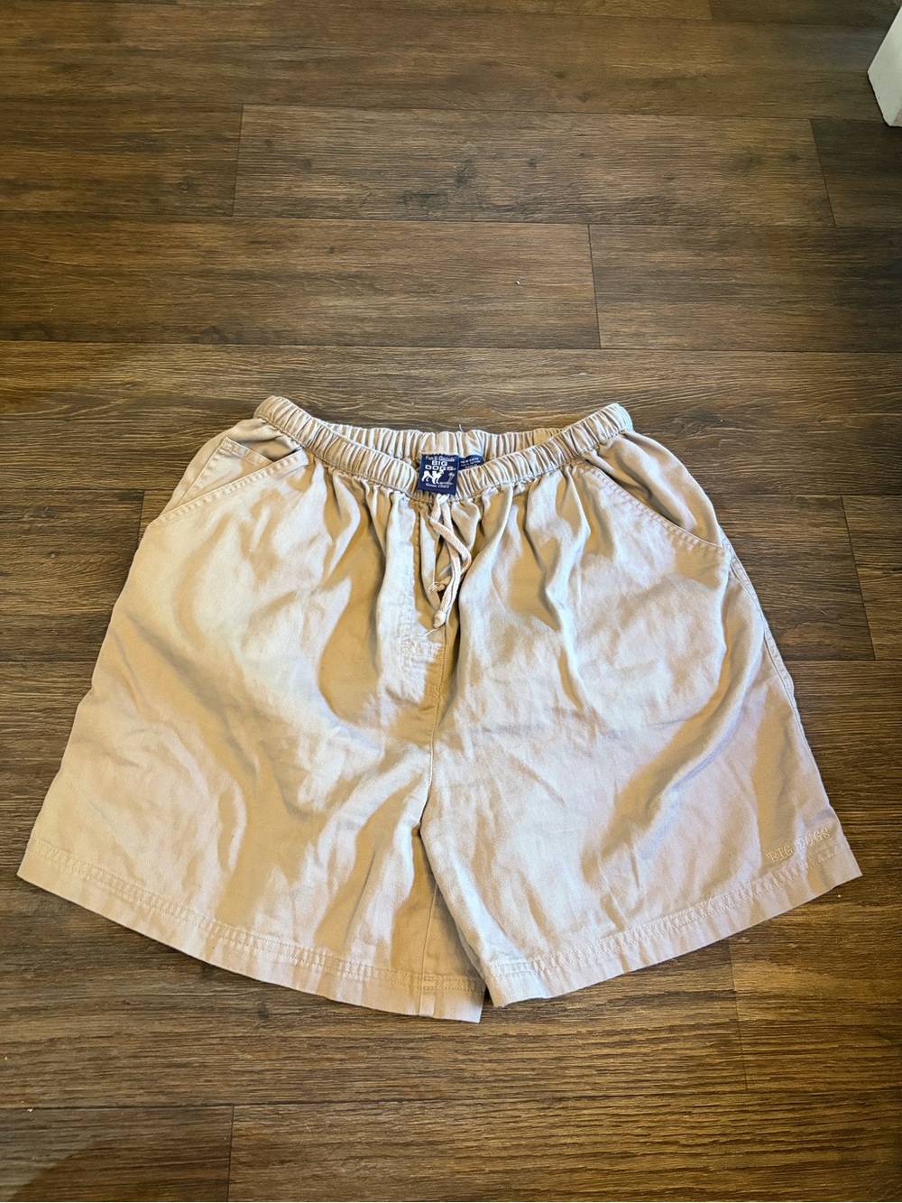 Big Dogs Men’s Khaki 100% Cotton Elastic Waist Beach Causal Shorts Size L